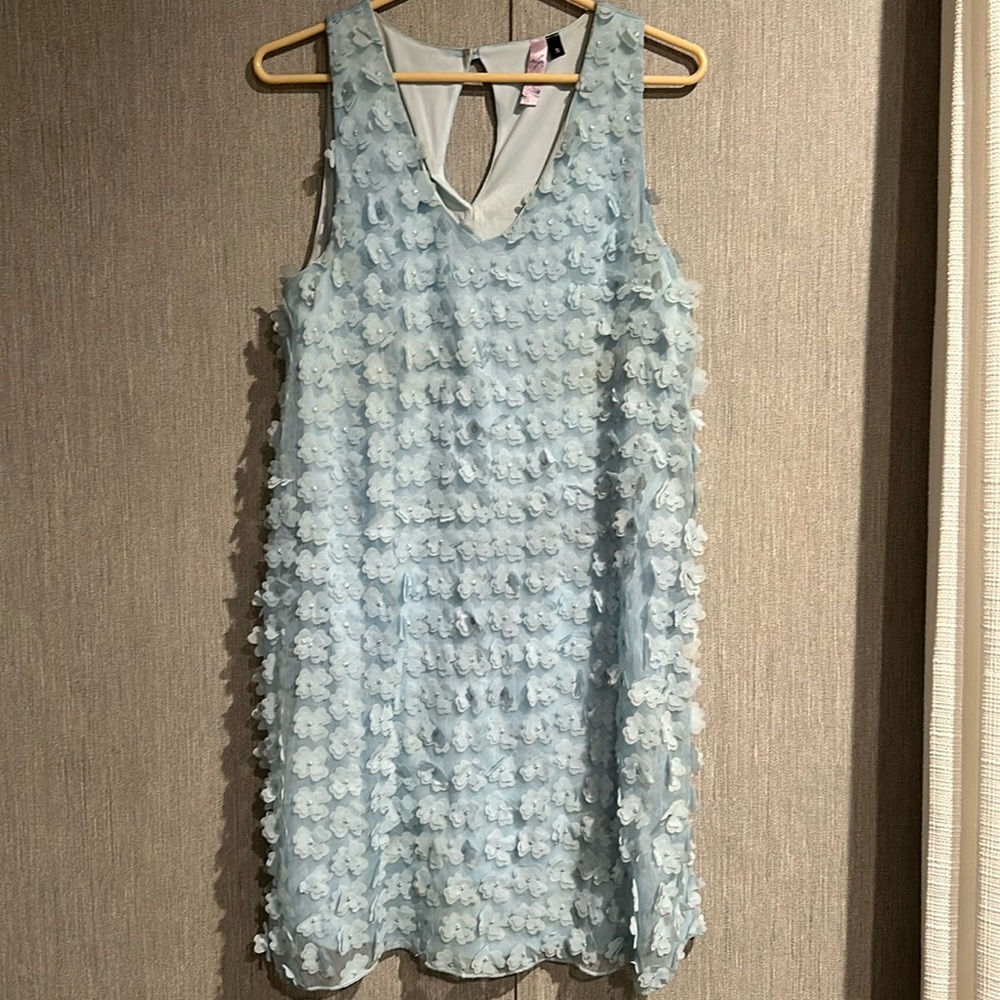 Women’s dress